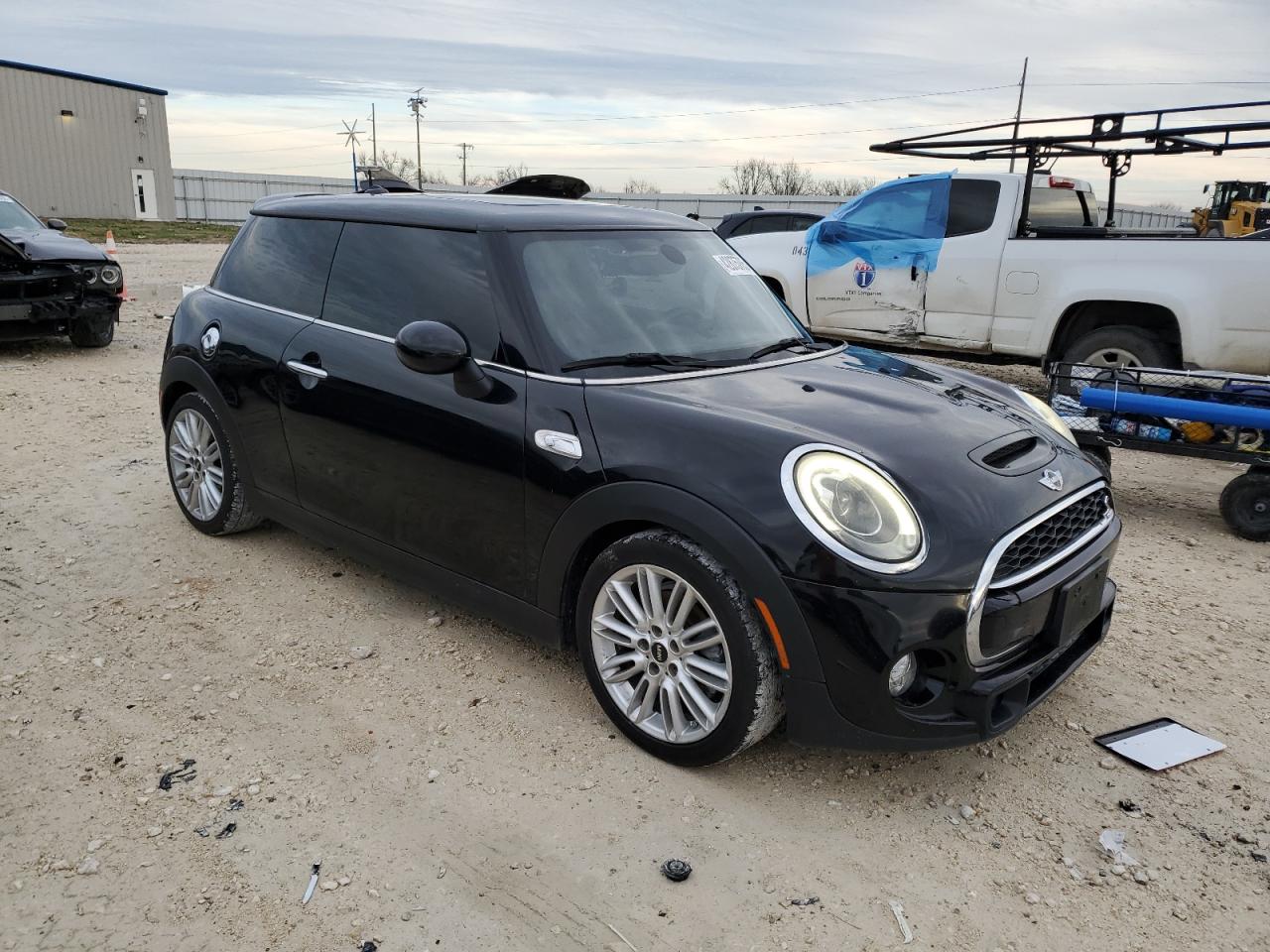 2017 MINI Cooper - Image 4