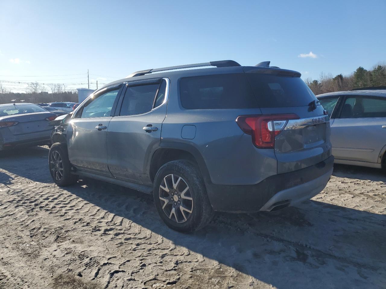 2020 GMC Acadia - Image 2