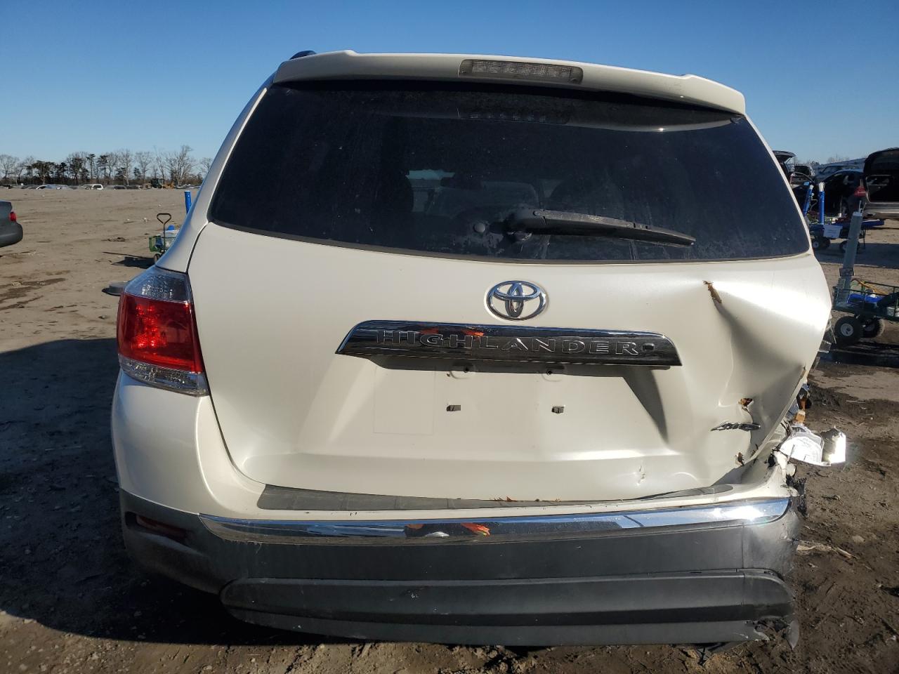 2013 Toyota Highlander - Image 6