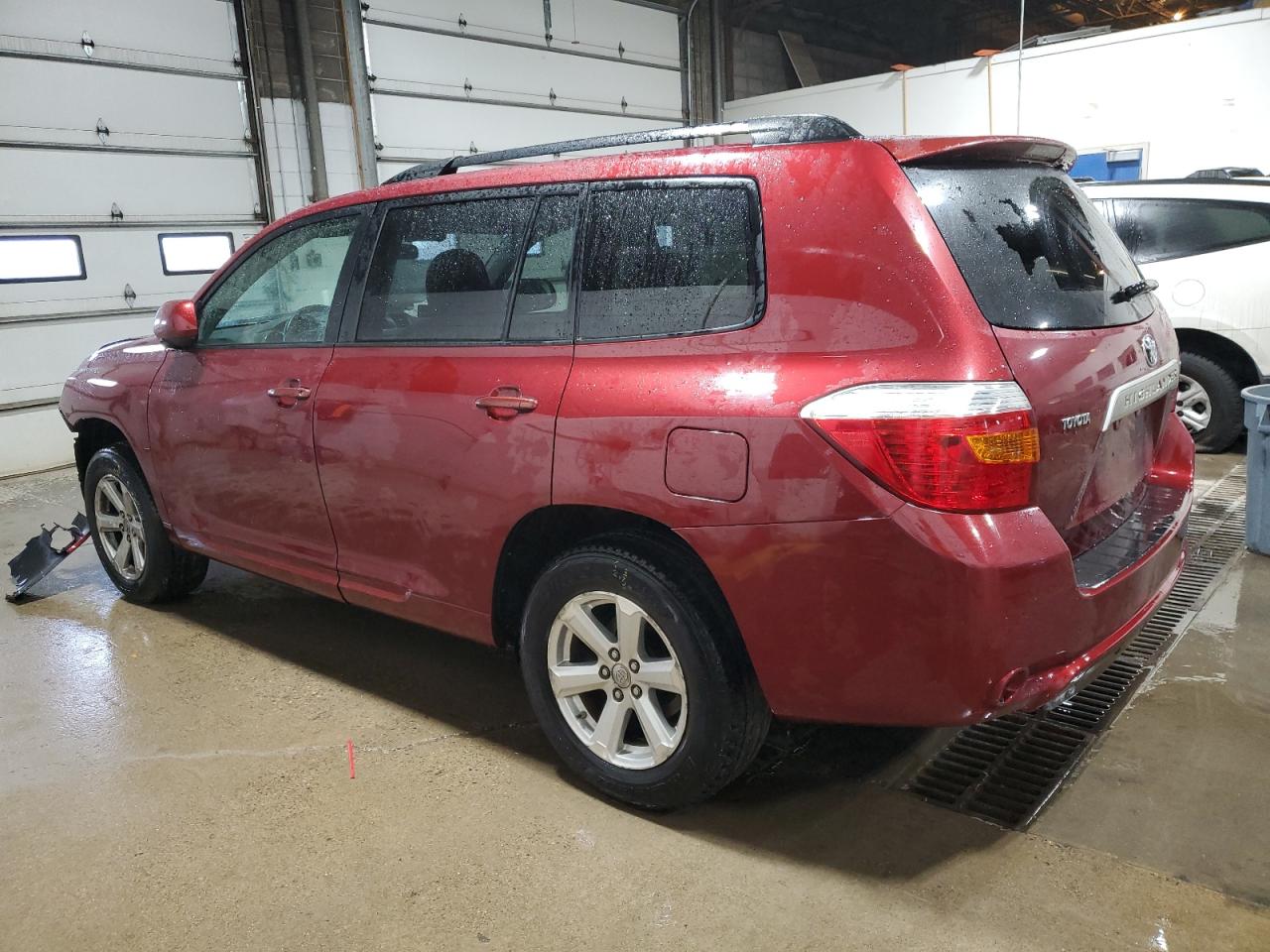 2009 Toyota Highlander - Image 2