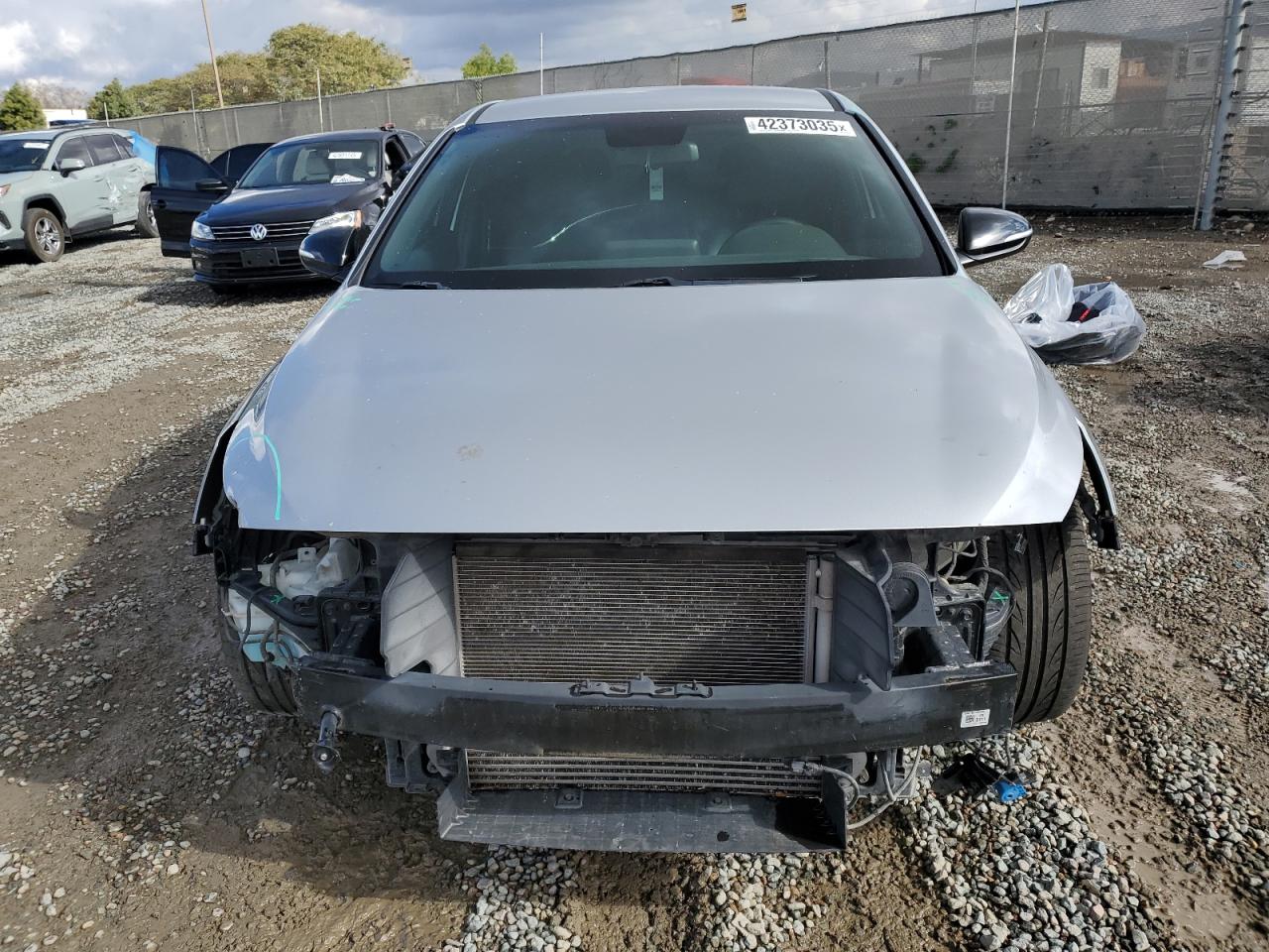 2020 Hyundai Elantra - Image 5