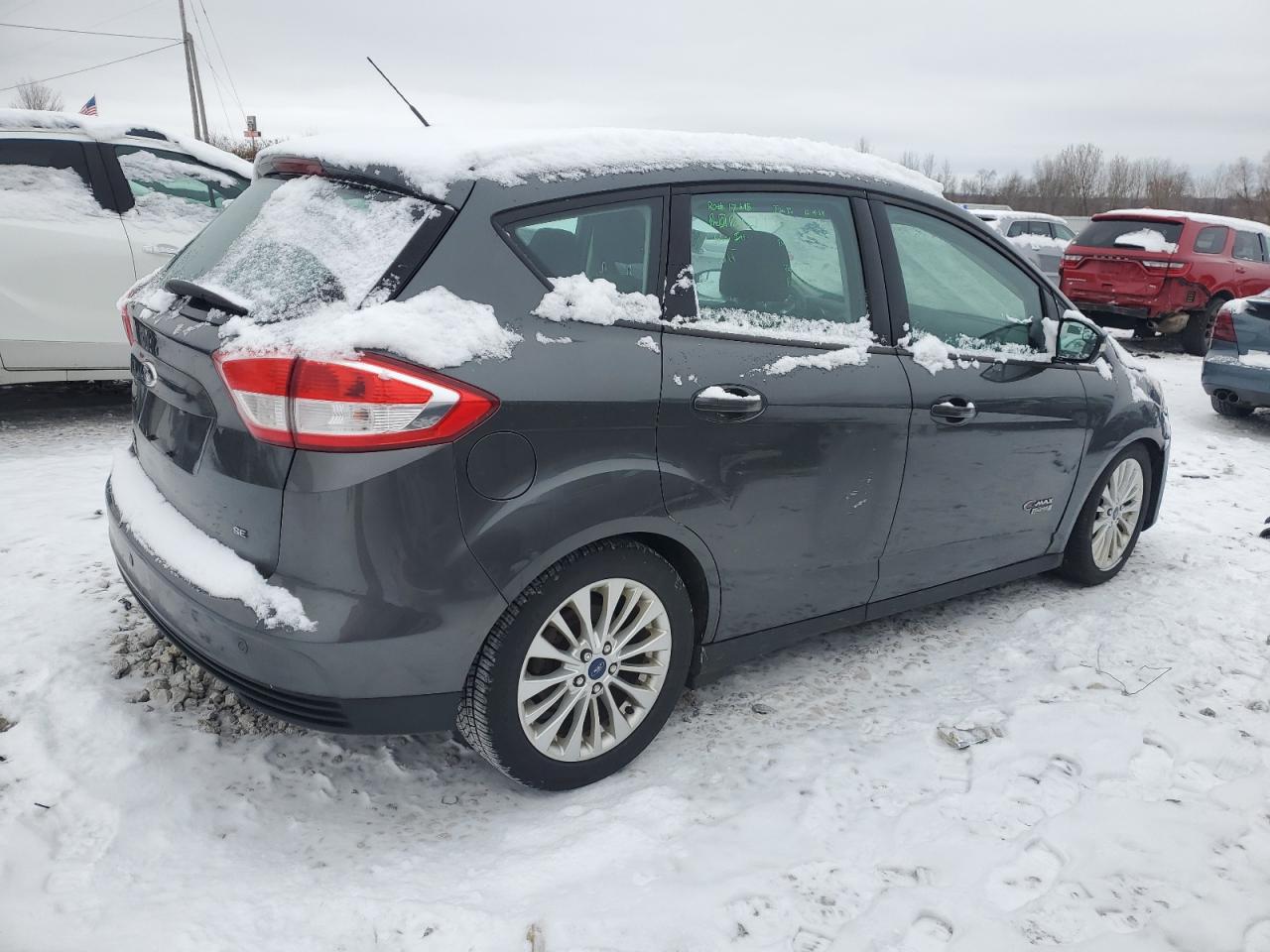 VIN 1FADP5EU8HL108632 2017 FORD CMAX no.3