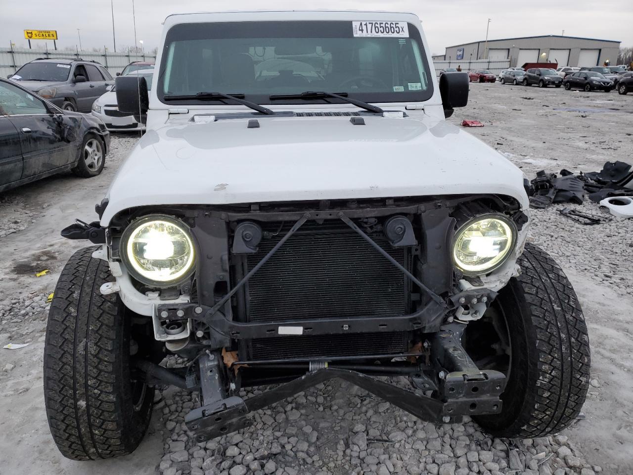 2019 Jeep Wrangler - Image 5
