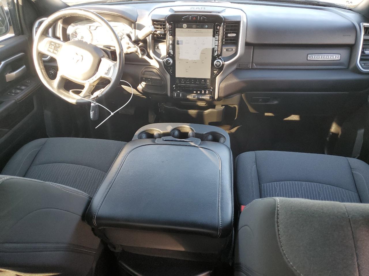 2022 RAM 3500 - Image 8