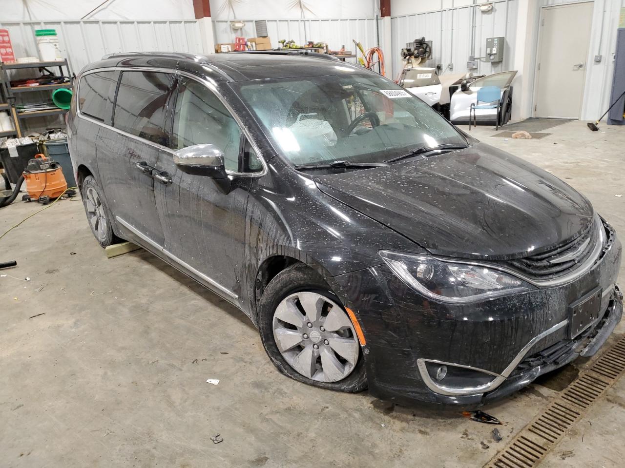 2019 Chrysler Pacifica - Image 4