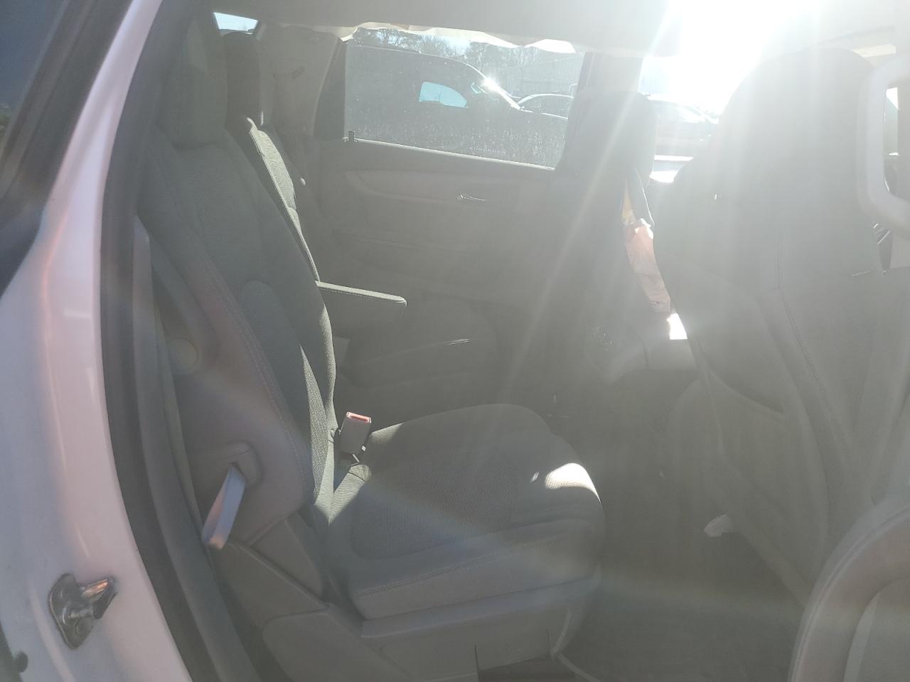 2017 Chevrolet Traverse - Image 11
