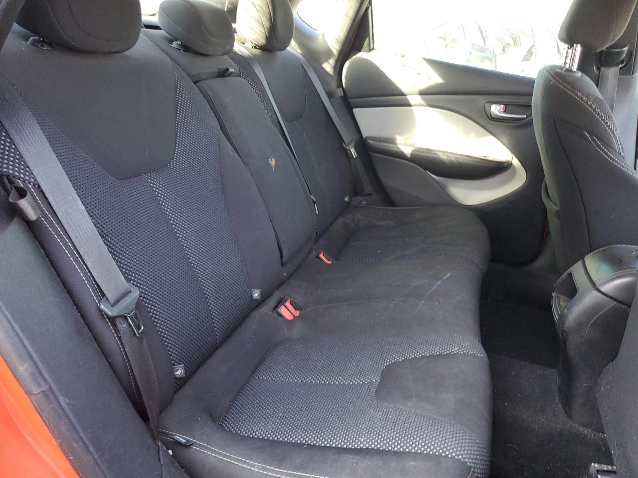 2016 Dodge Dart - Image 10