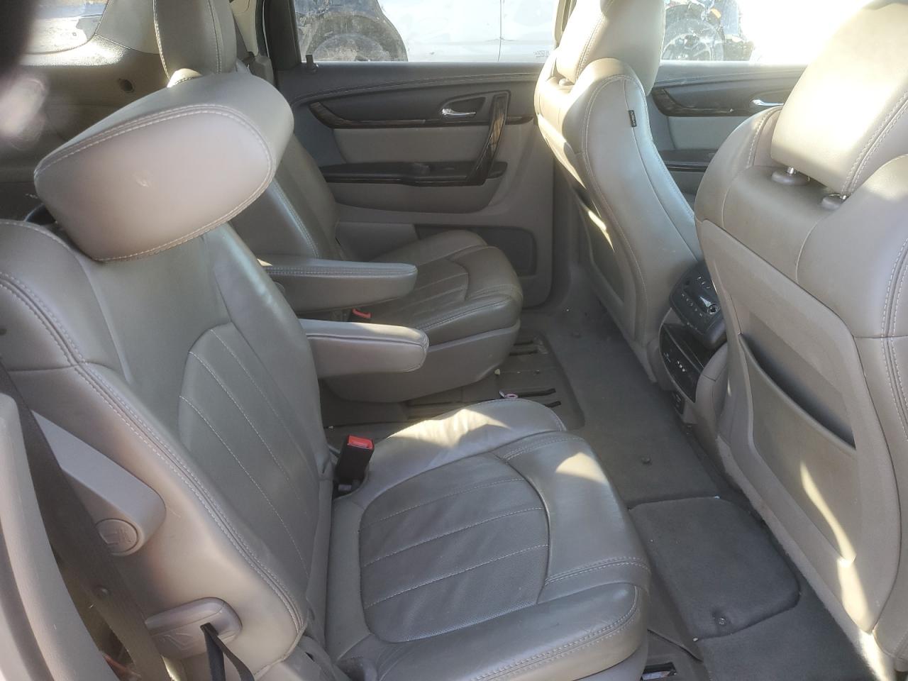 2014 GMC Acadia - Image 12