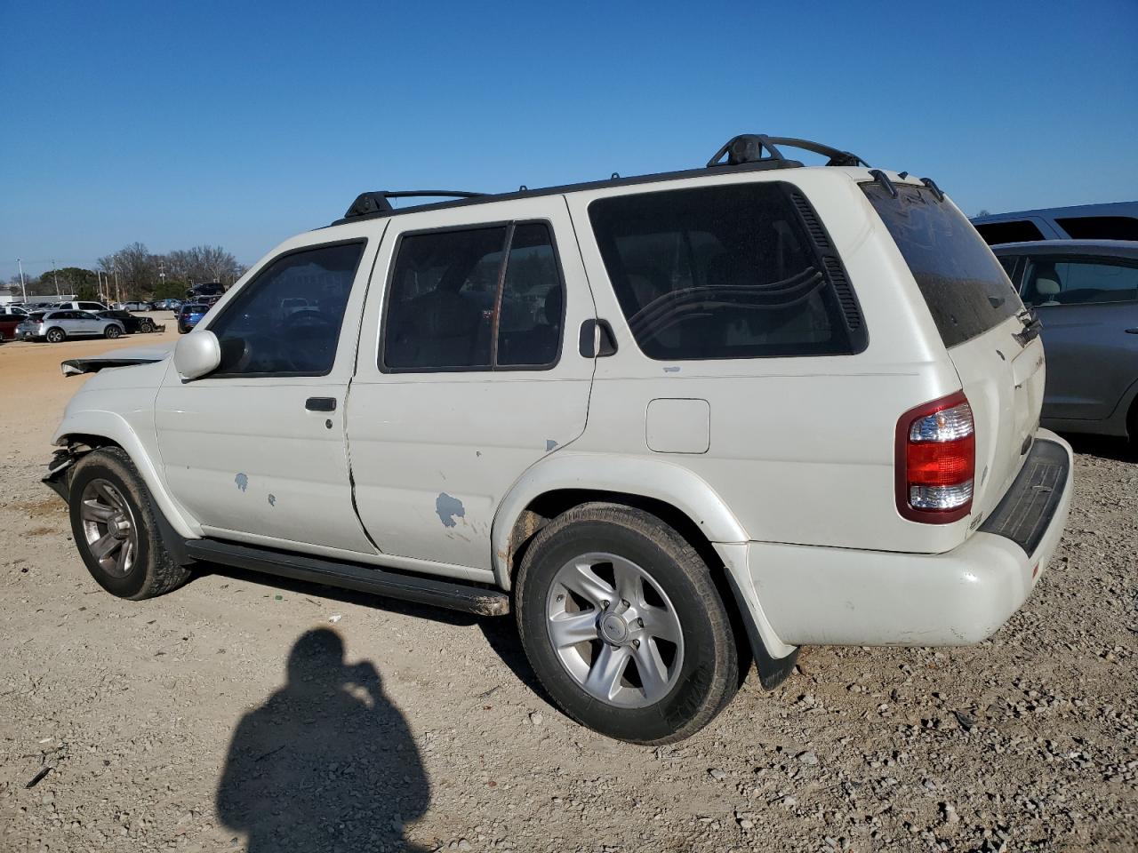 2002 Nissan Pathfinder - Image 2
