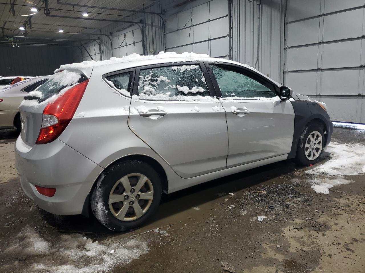 2013 Hyundai Accent - Image 3