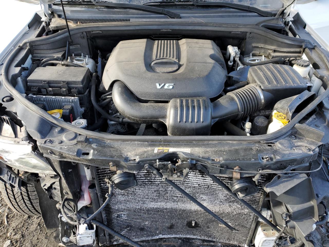 2015 Jeep Grand Cherokee - Image 12