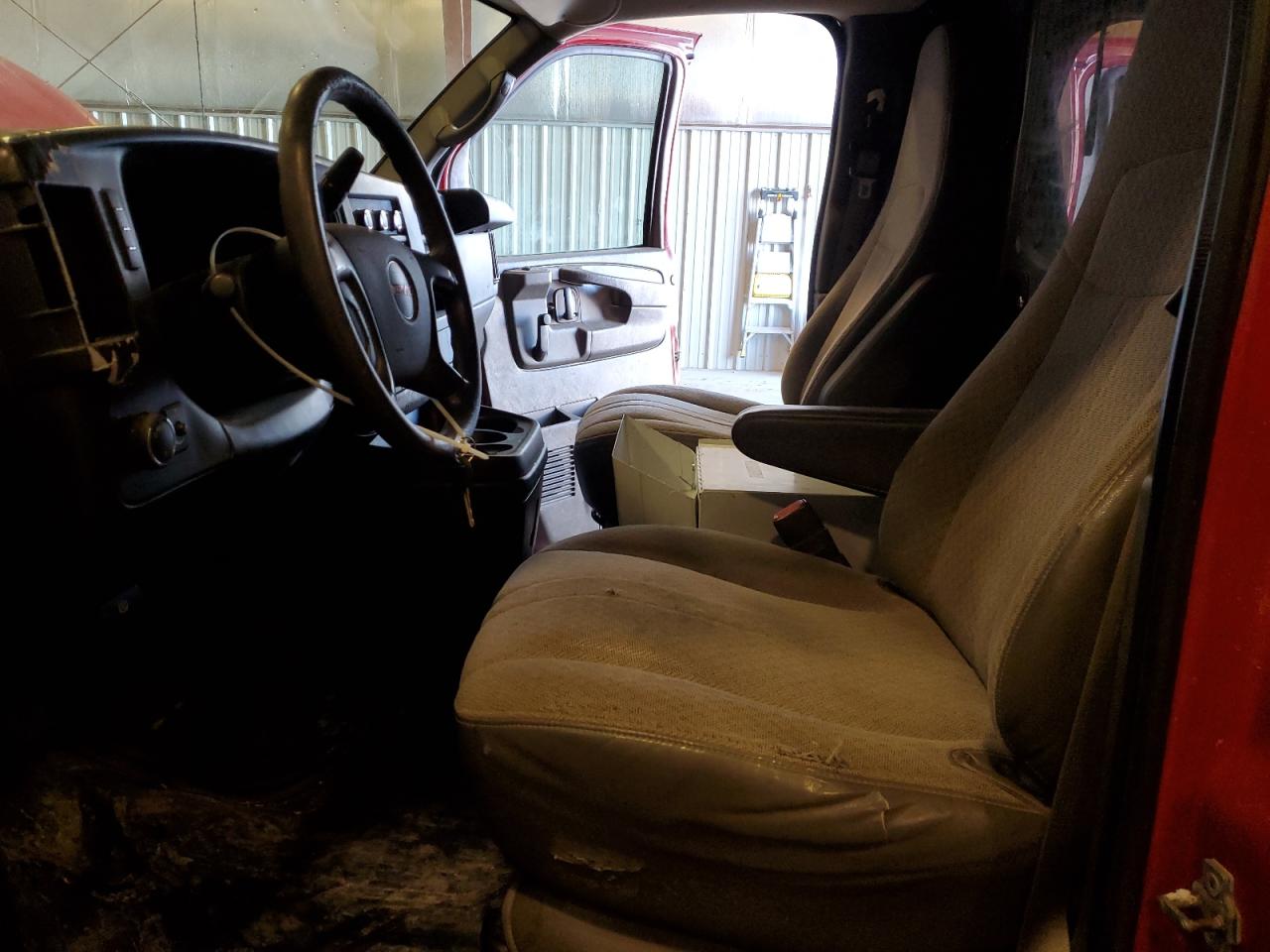 2014 GMC Savana - Image 7