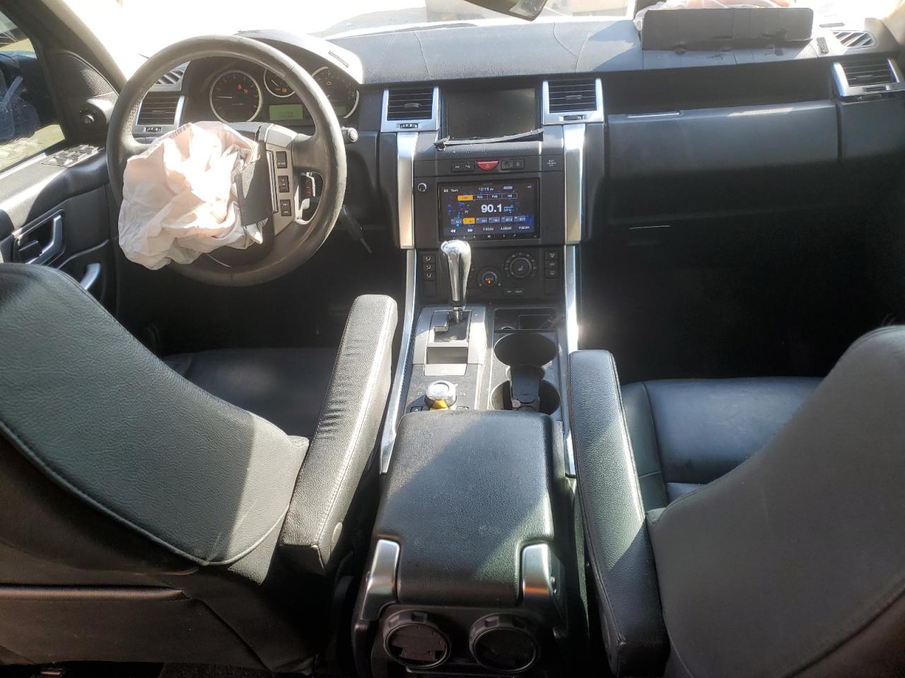 2009 Land Rover Range Rover - Image 8