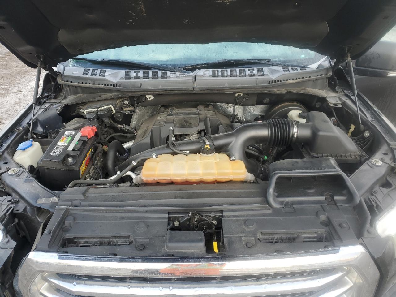 2015 Ford F-150 - Image 12