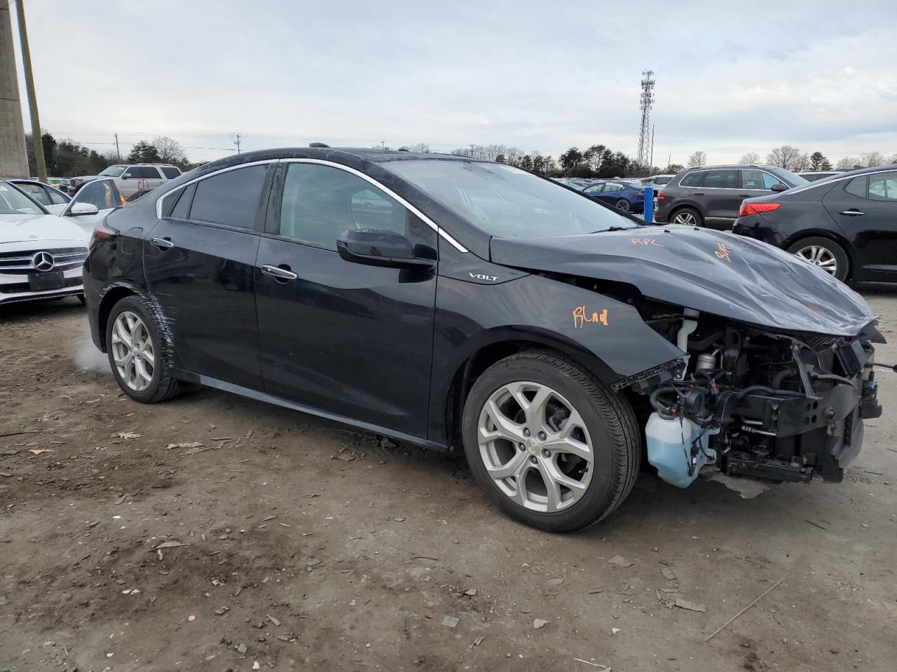 2018 Chevrolet Volt - Image 4