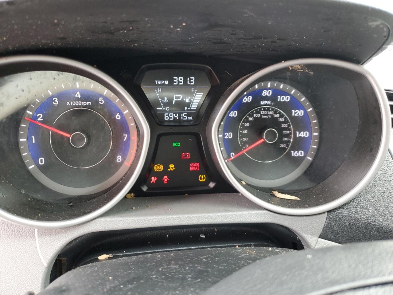 2015 Hyundai Elantra - Image 9