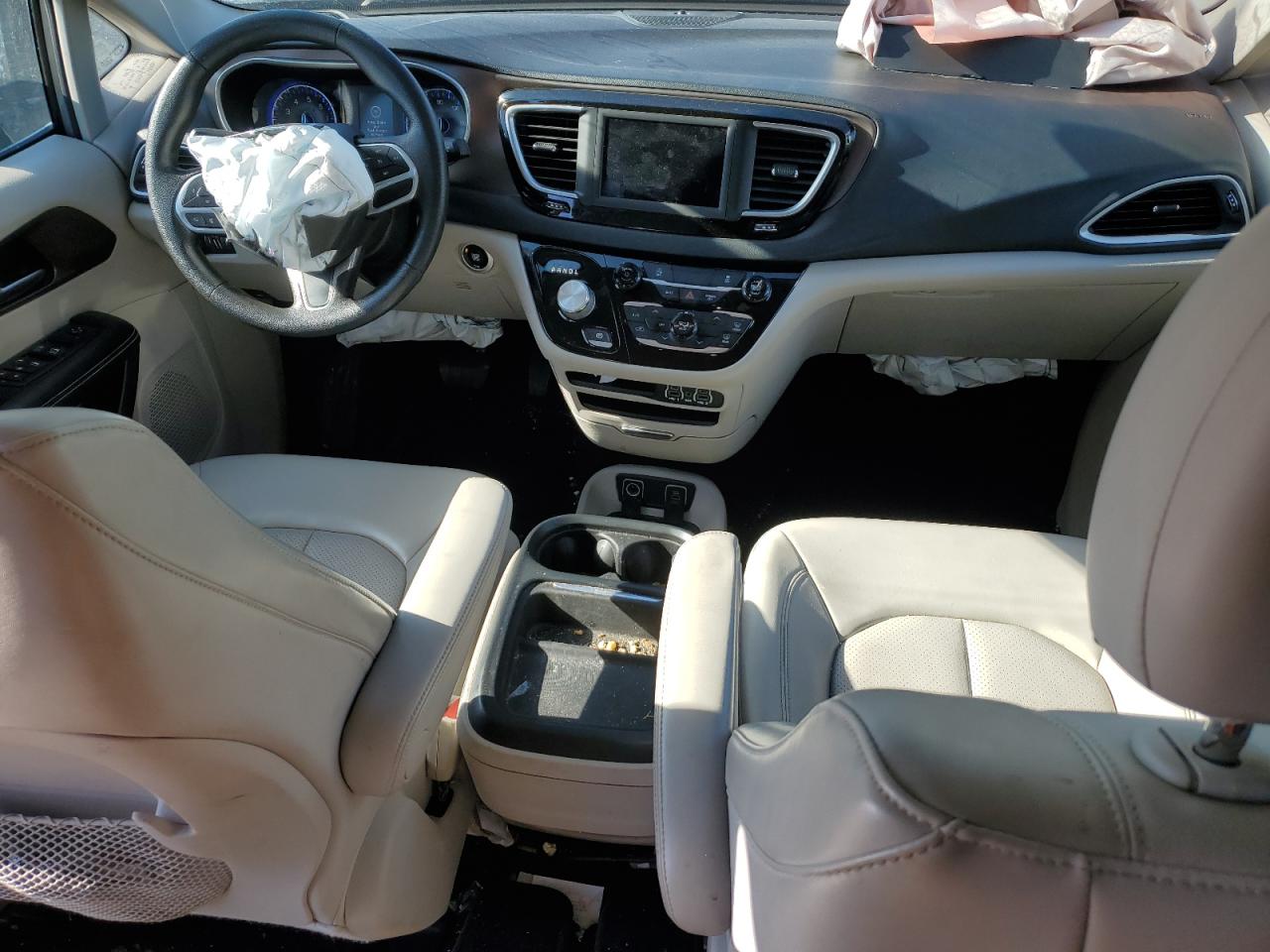 2021 Chrysler Voyager - Image 8