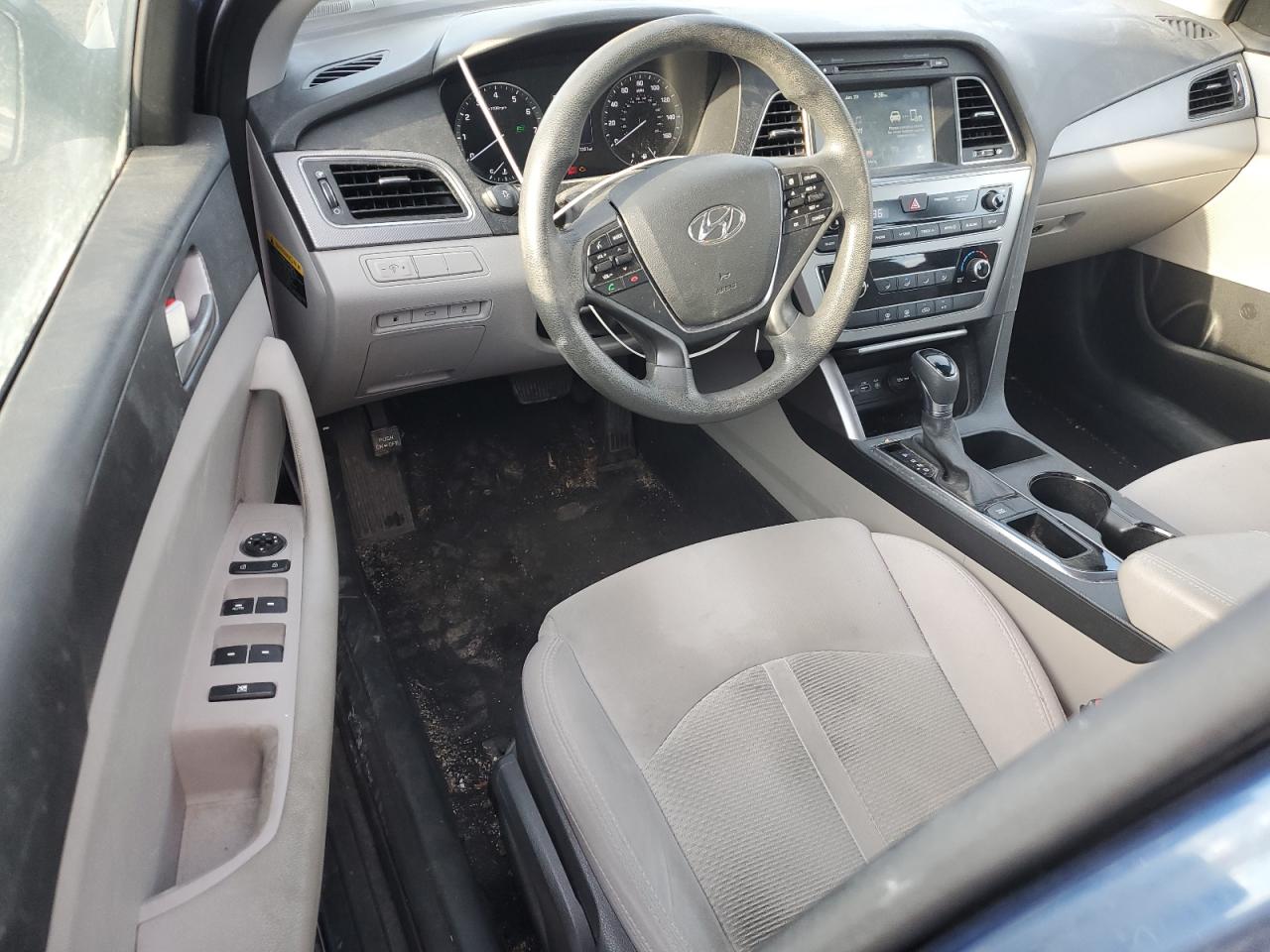 2016 Hyundai Sonata - Image 8