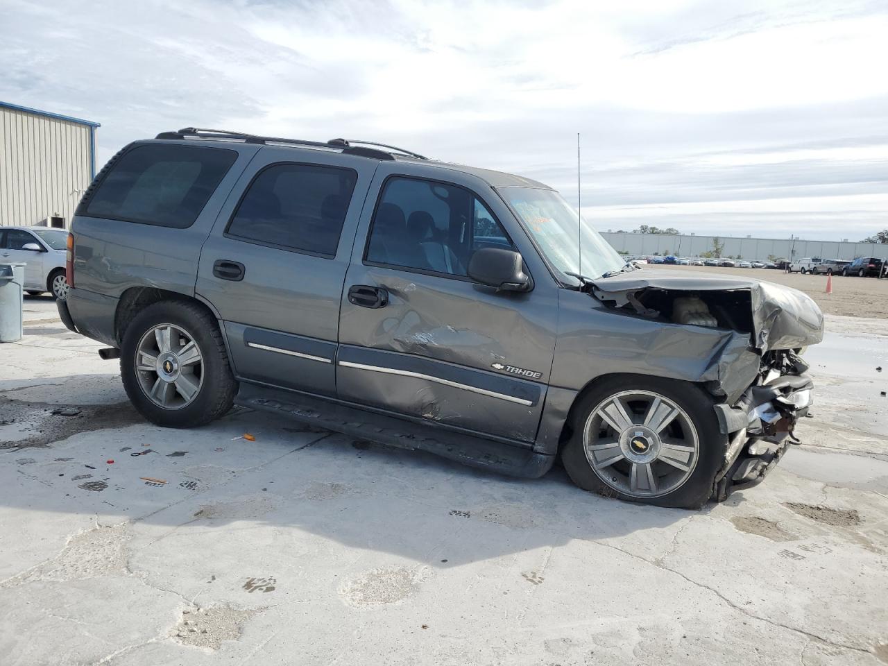 2002 Chevrolet Tahoe - Image 4