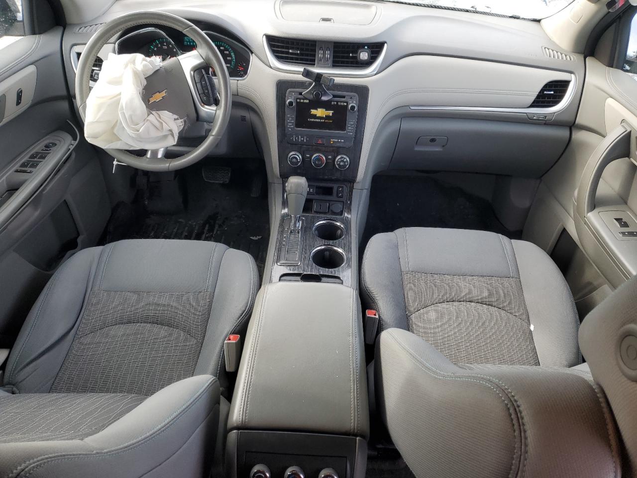 2017 Chevrolet Traverse - Image 8