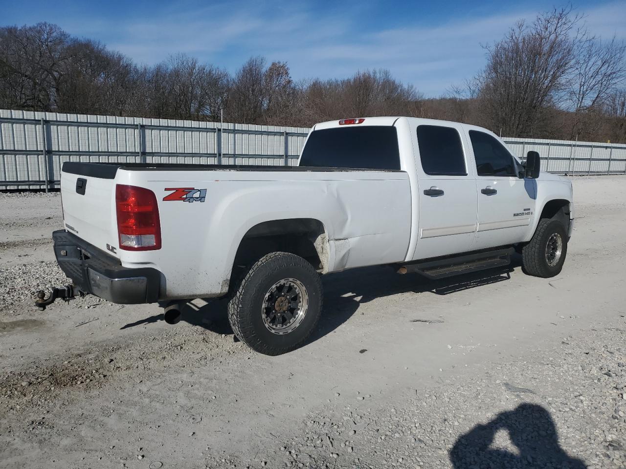 2007 GMC Sierra - Image 3