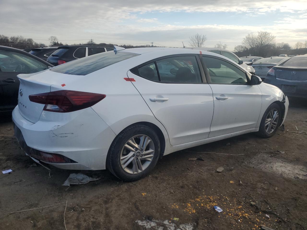 2020 Hyundai Elantra - Image 3