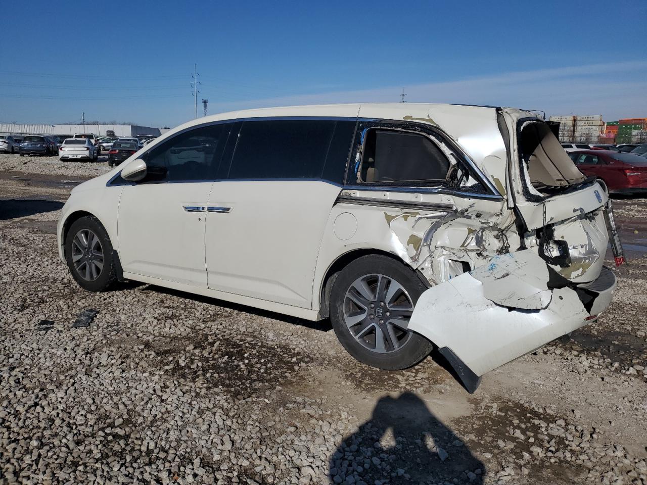 2014 Honda Odyssey - Image 2