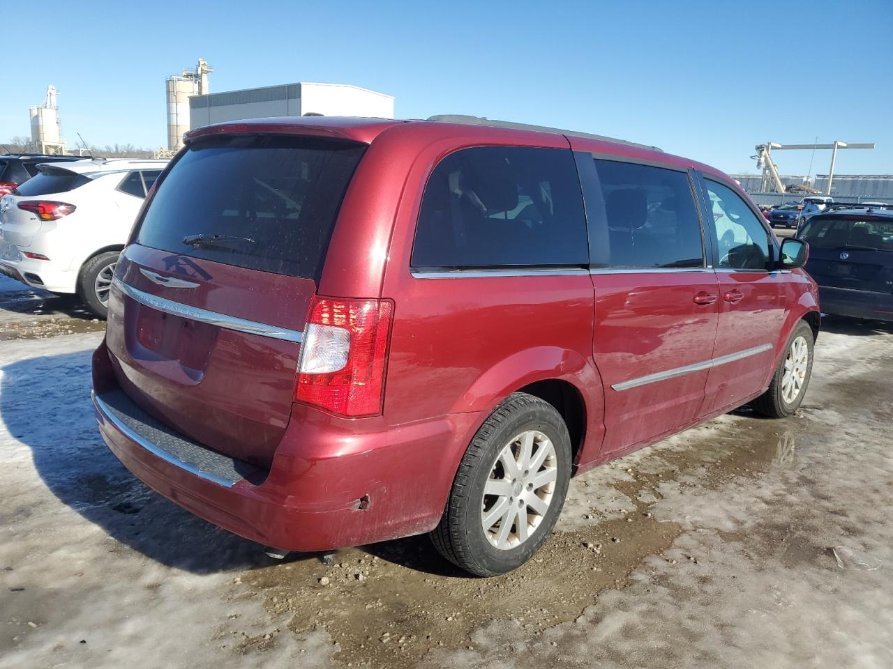 2014 Chrysler Town & Country - Image 3