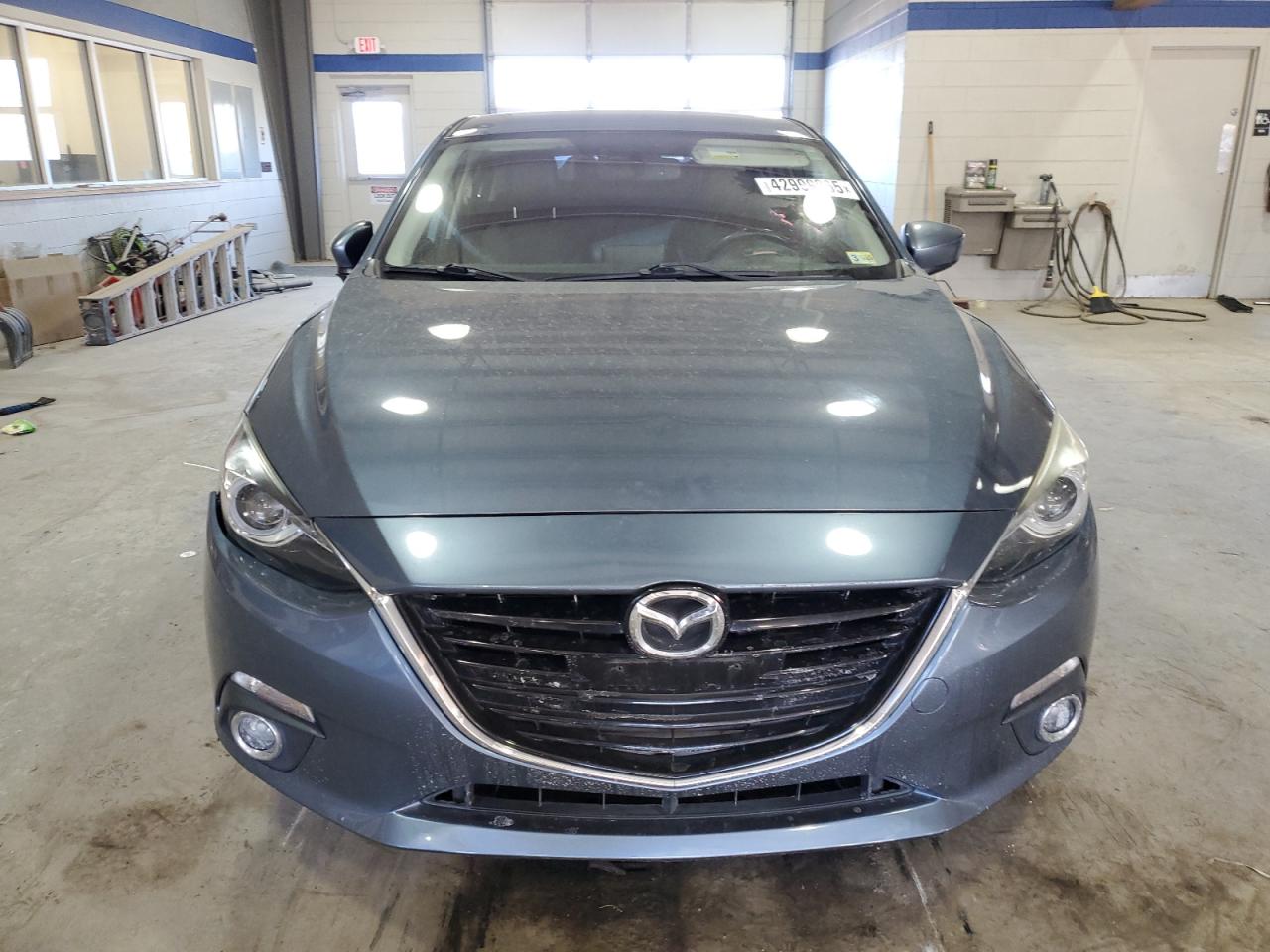 2015 Mazda 3 - Image 5