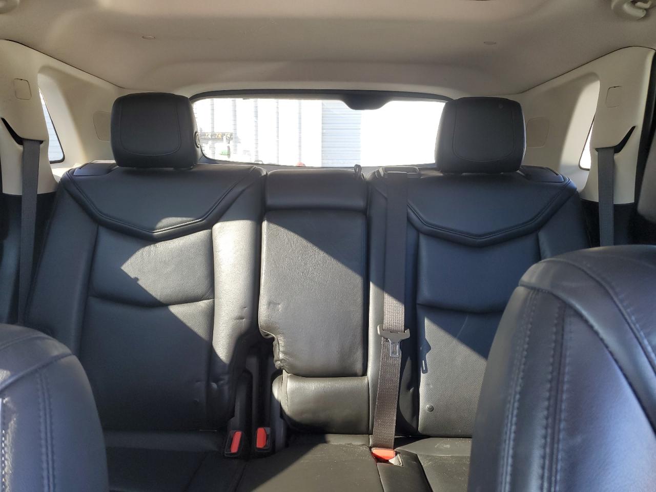 2017 Cadillac XT5 - Image 10