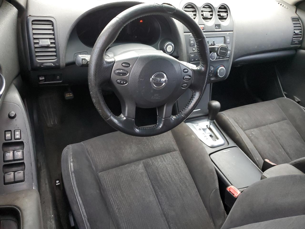 2011 Nissan Altima - Image 8