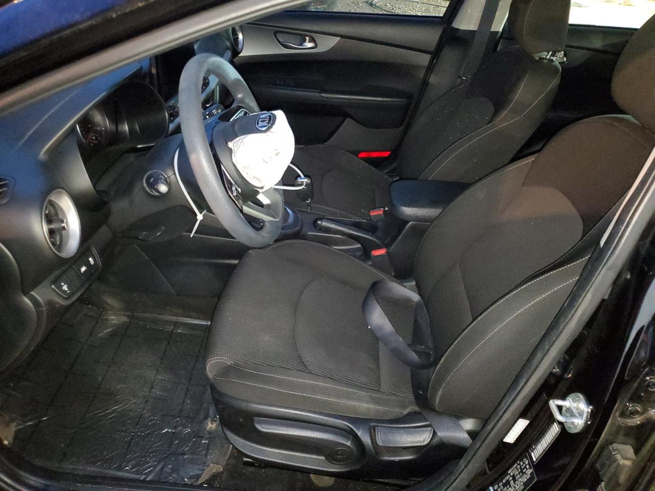 2020 Kia Forte - Image 7