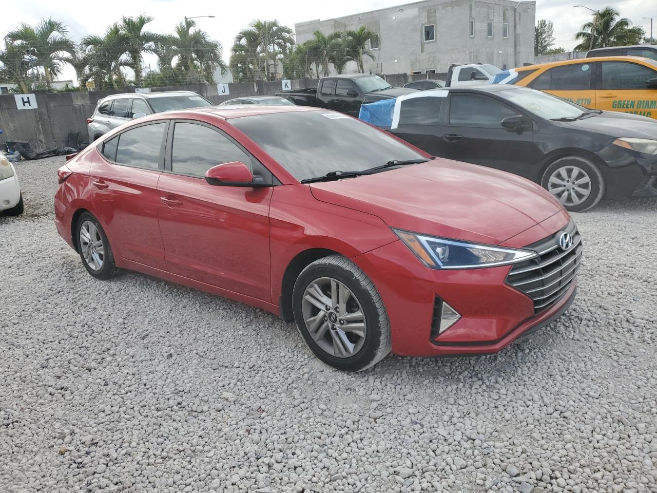 2020 Hyundai Elantra - Image 4