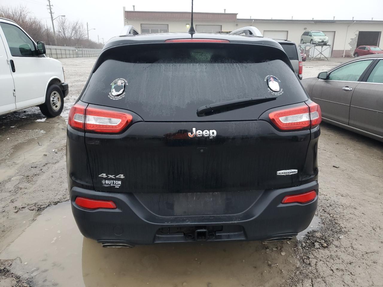2017 Jeep Grand Cherokee - Image 6