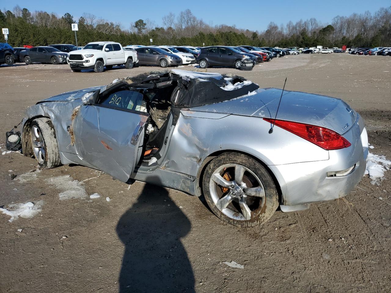 2006 Nissan 350Z - Image 2
