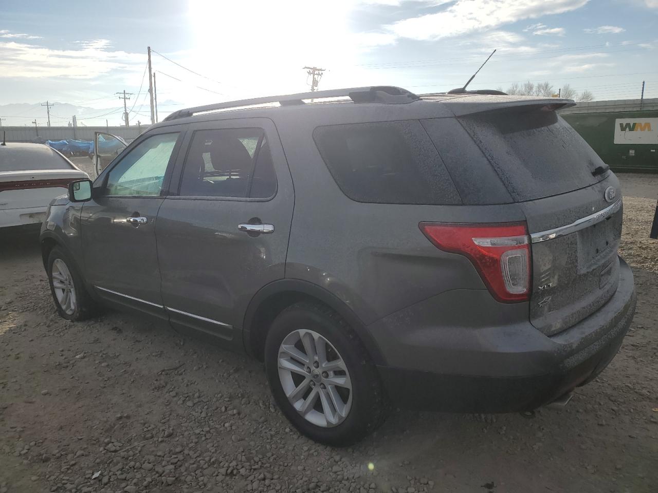 2011 Ford Explorer - Image 2