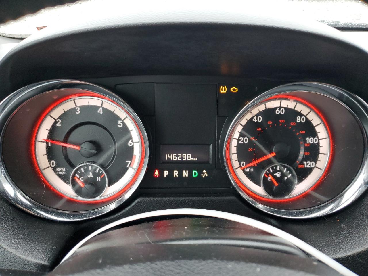 2017 Dodge Caravan - Image 9