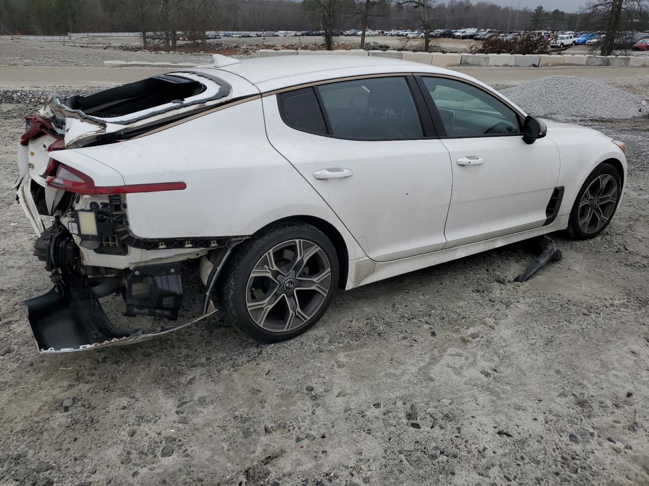 2020 Kia Stinger - Image 3