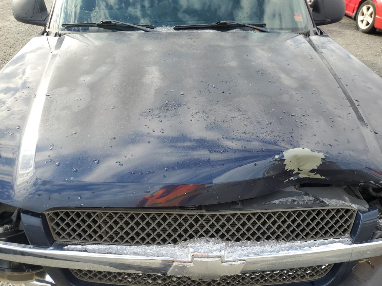 2005 Chevrolet Silverado - Image 11