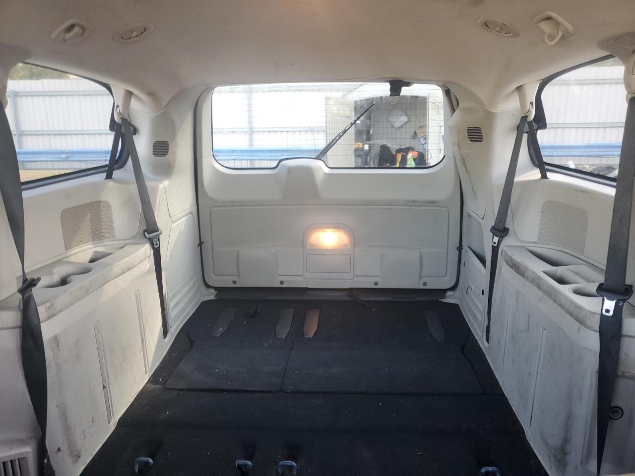 2016 Dodge Caravan - Image 10
