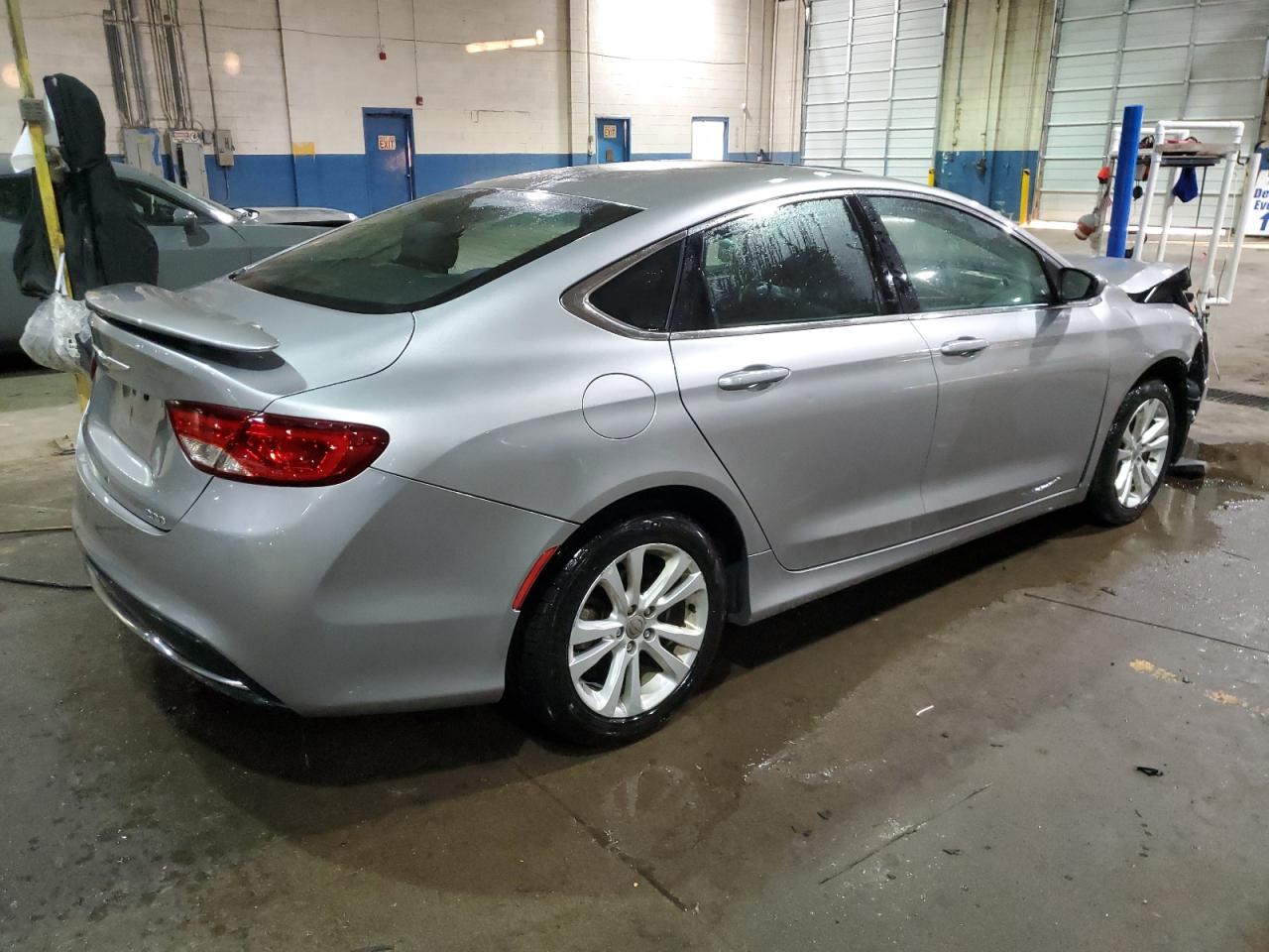 2015 Chrysler 200 - Image 3
