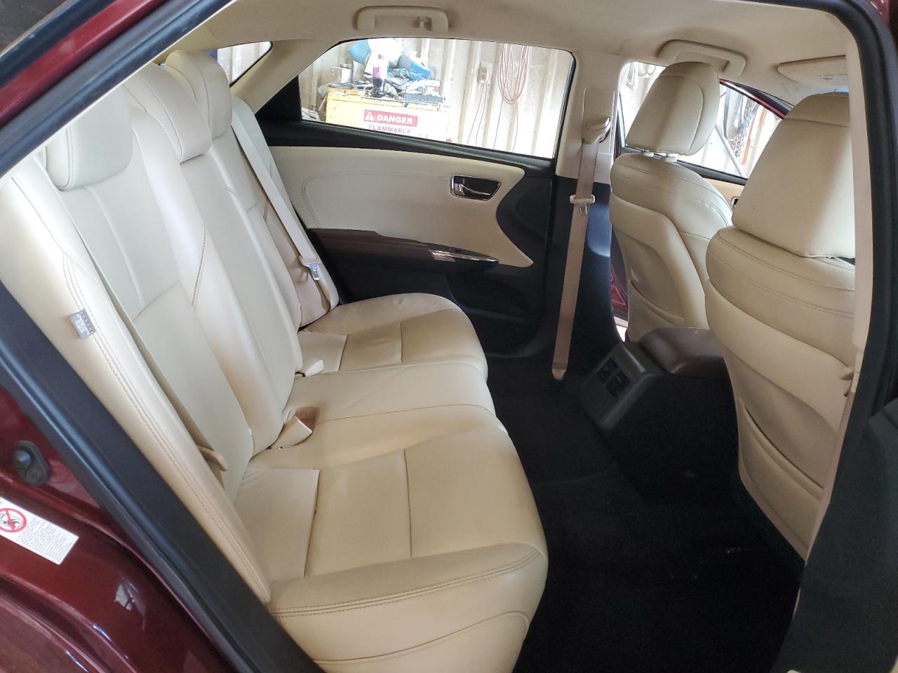 2016 Toyota Avalon - Image 10