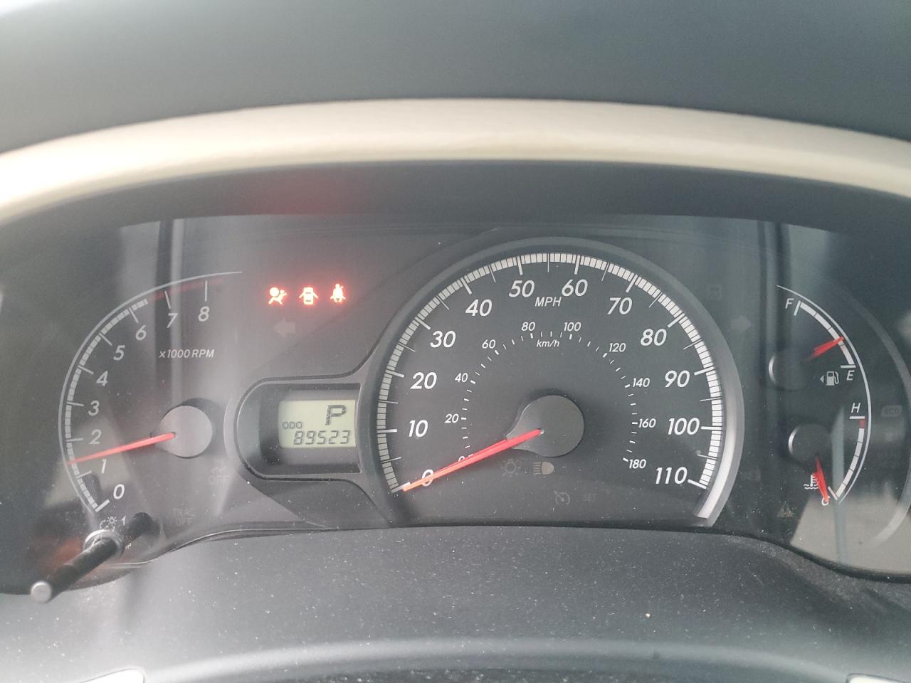 2011 Toyota Sienna - Image 9