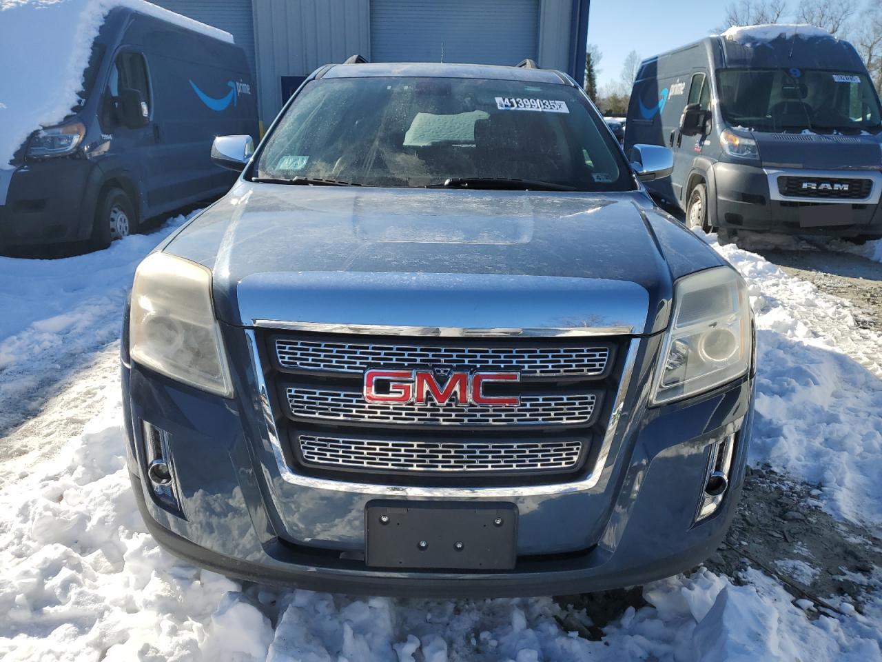 2011 GMC Terrain - Image 5