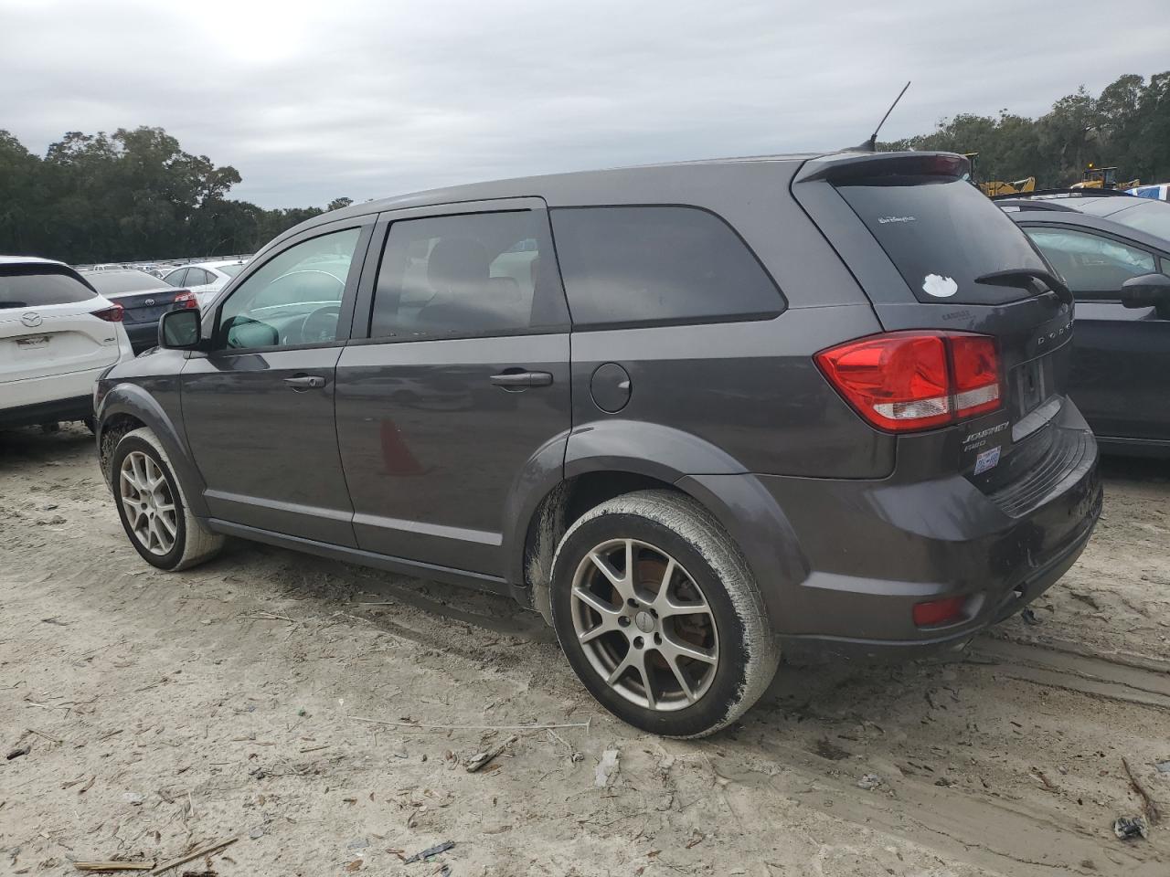 2014 Dodge Journey - Image 2
