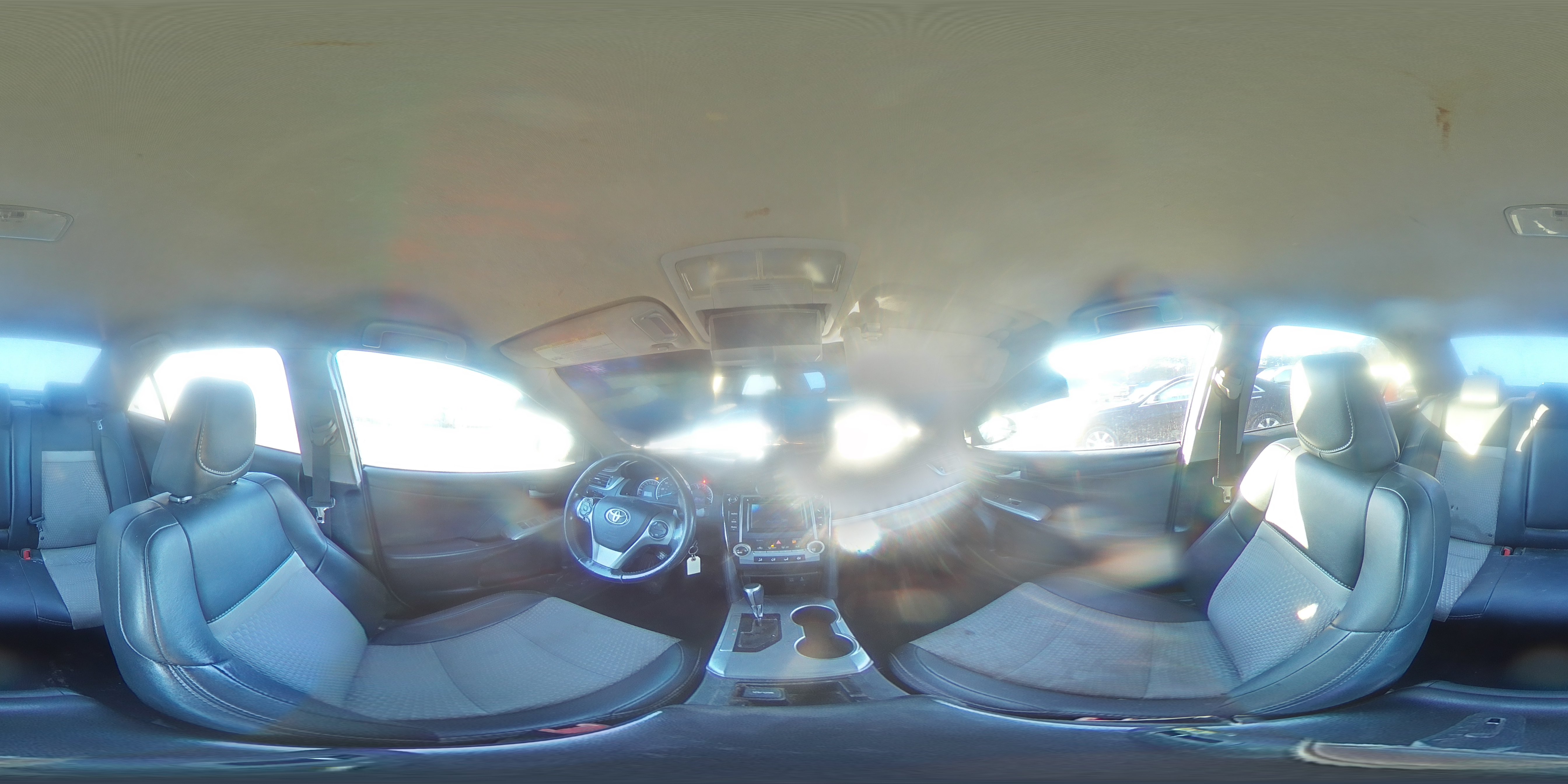 2012 Toyota Camry - Image 14
