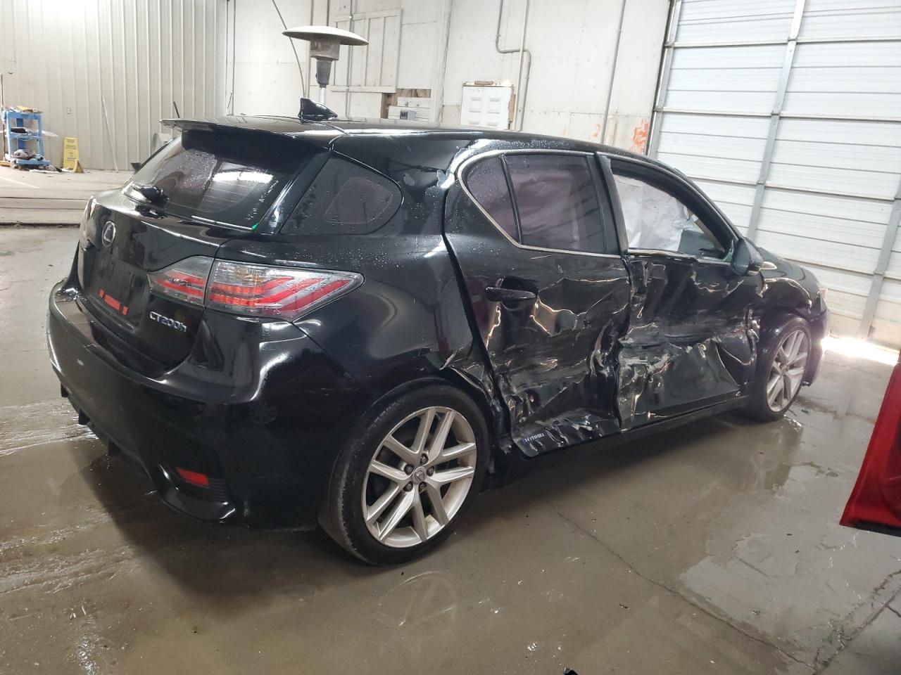 2015 Lexus CT - Image 3