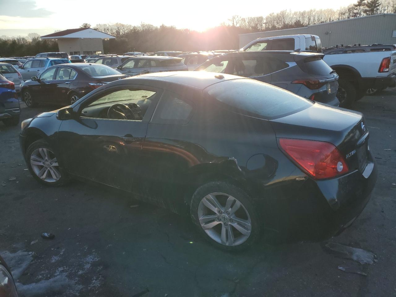 2011 Nissan Altima - Image 2