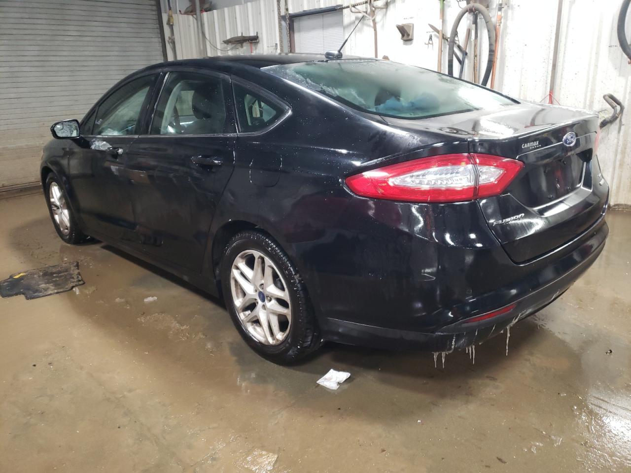 2016 Ford Fusion - Image 2