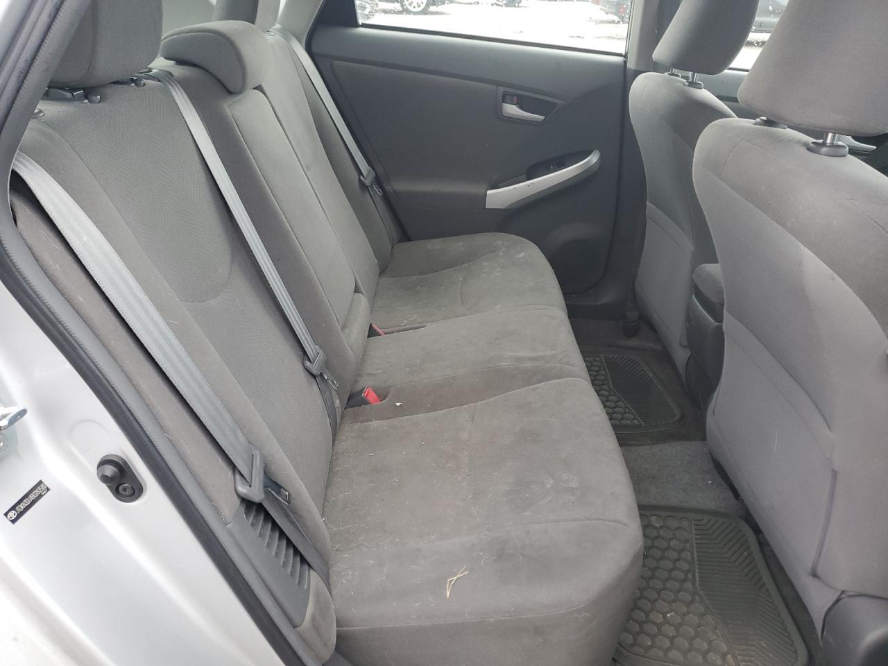 2011 Toyota Prius - Image 10